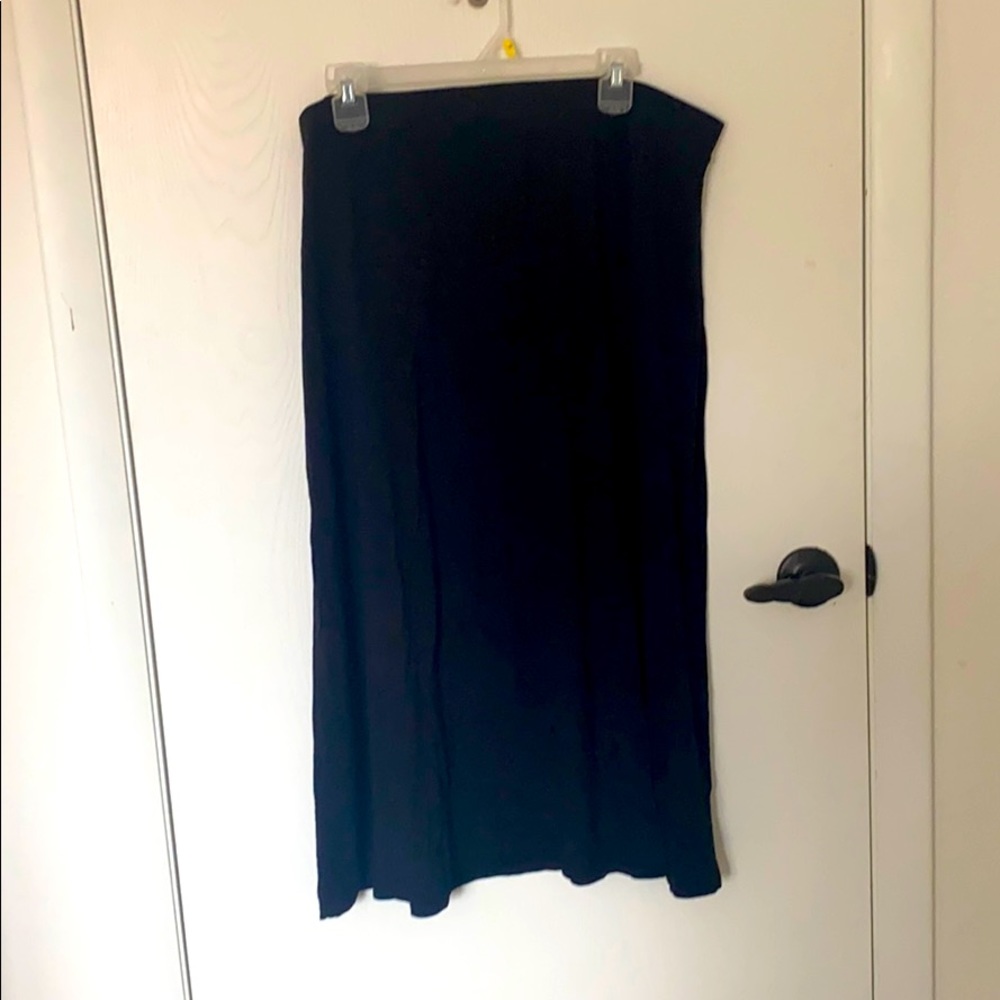 Black skirt